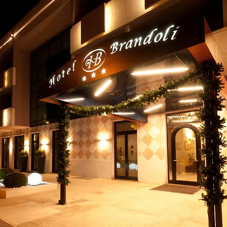 Hotell Brandoli 3*
