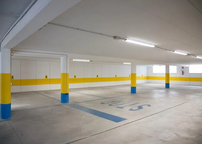 ブランドリ ホテル 3*